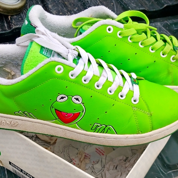 adidas frog shoes
